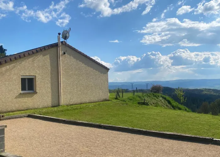 Vue Panoramique & Jacuzzi Prive Saint-Hilaire (Haute-Loire)